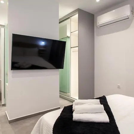 Emfasis Loft Spacious And Elegant Apartment